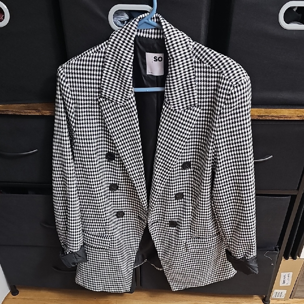 SO Plaid Blazer Size Large